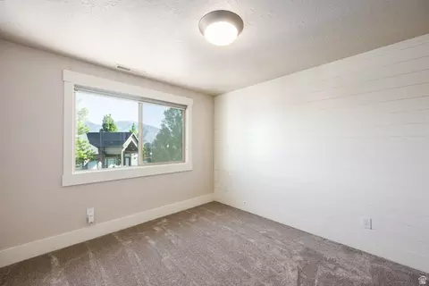 Bedroom - 1476 W Elk View Cir, Mapleton, UT 84664 photo 3 of 7