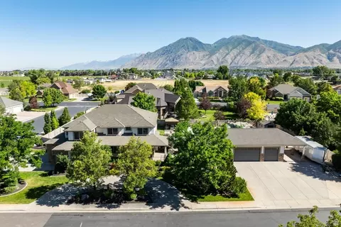 View/Area - 1476 W Elk View Cir, Mapleton, UT 84664 photo 2 of 10