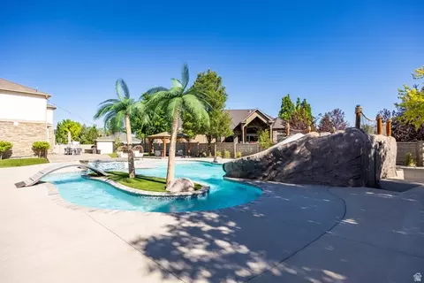 Exterior - 1476 W Elk View Cir, Mapleton, UT 84664 photo 9 of 27
