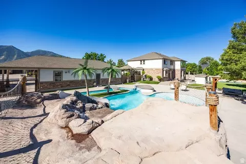 Exterior - 1476 W Elk View Cir, Mapleton, UT 84664 photo 5 of 27