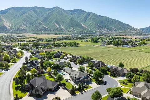 View/Area - 1476 W Elk View Cir, Mapleton, UT 84664 photo 6 of 10