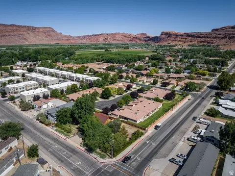 View/Area - 411 N 500 W, Moab, UT 84532 photo 5 of 11