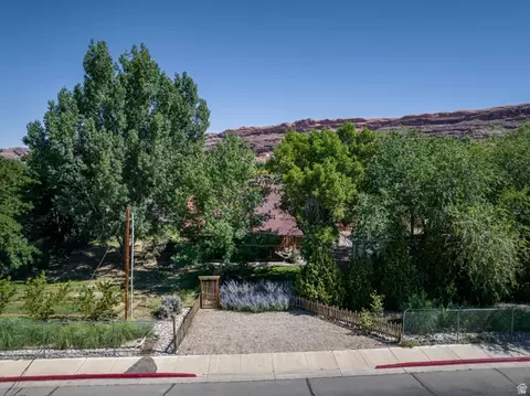 Exterior - 411 N 500 W, Moab, UT 84532 photo 10 of 17