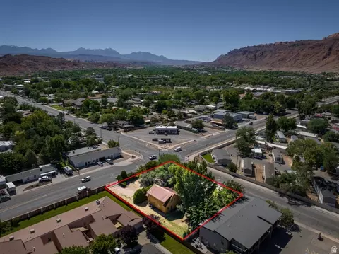 View/Area - 411 N 500 W, Moab, UT 84532 photo 6 of 11