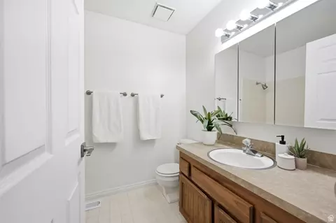 Bath - 1032 E 1010 N, Orem, UT 84097 photo 1 of 3
