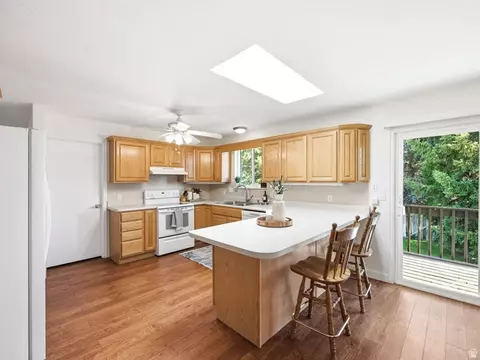 Kitchen - 1032 E 1010 N, Orem, UT 84097 photo 3 of 5