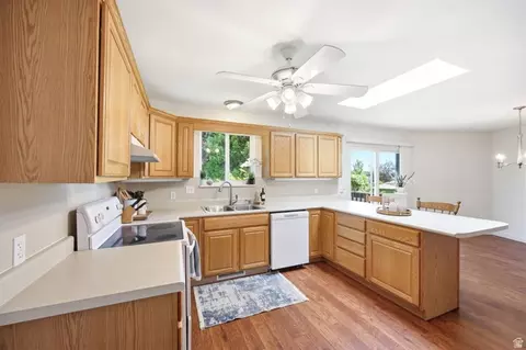Kitchen - 1032 E 1010 N, Orem, UT 84097 photo 2 of 5