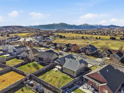 View/Area - 8494 N Turnberry Rd E, Eagle Mountain, UT 84005 photo 2 of 5