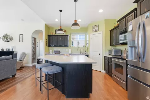 Kitchen - 8494 N Turnberry Rd E, Eagle Mountain, UT 84005 photo 2 of 3