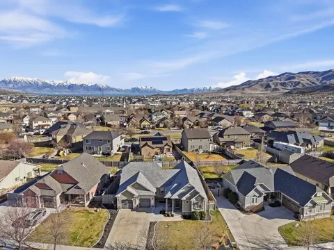View/Area - 8494 N Turnberry Rd E, Eagle Mountain, UT 84005 photo 3 of 5