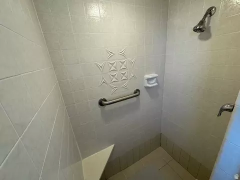 Bath - 302 W 1700 S, Orem, UT 84058 photo 3 of 7