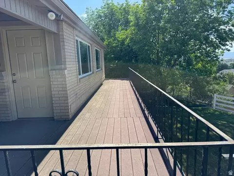 Exterior - 302 W 1700 S, Orem, UT 84058 photo 6 of 11