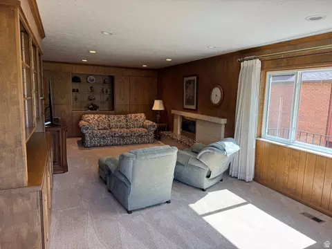 Living - 302 W 1700 S, Orem, UT 84058 photo 5 of 8