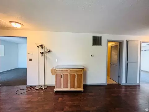 Living - 333 E 4500 S #13, Murray, UT 84107 photo 4 of 5