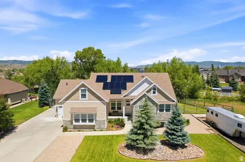 460 Scenic Heights Rd, Francis, UT 84036