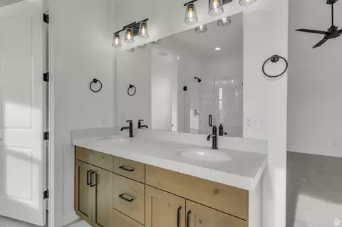 Bath - 2910 E Dreyden Ln #LOT EAGLE, Eagle Mountain, UT 84005 photo 1 of 4