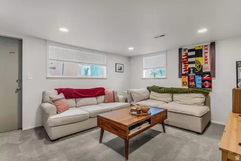 Living - 402 E 10185 S, Sandy, UT 84070 photo 1 of 1