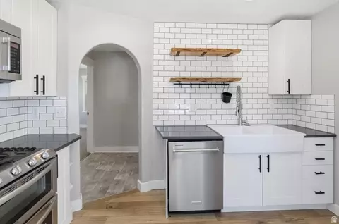 Kitchen - 915 S 400 E, Orem, UT 84097 photo 4 of 4