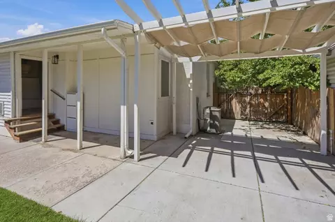 Exterior - 915 S 400 E, Orem, UT 84097 photo 2 of 10