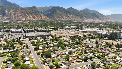 View/Area - 915 S 400 E, Orem, UT 84097 photo 7 of 7