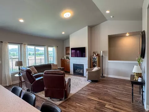 Living - 3556 E Royal Dornoch Dr, Eagle Mountain, UT 84005 photo 2 of 4