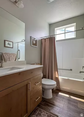 Bath - 3556 E Royal Dornoch Dr, Eagle Mountain, UT 84005 photo 2 of 3
