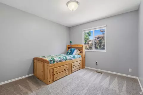 Bedroom - 910 W Red Oaks Dr, Murray, UT 84123 photo 5 of 7