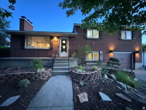601 W La Salle Dr S, Murray, UT 84123