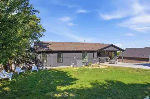 Exterior - 4078 N Foothill Dr, Provo, UT 84604 photo 3 of 4