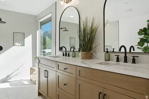 Bath - 4078 N Foothill Dr, Provo, UT 84604 photo 2 of 5