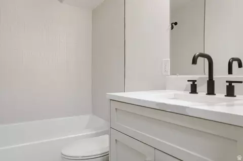 Bath - 4078 N Foothill Dr, Provo, UT 84604 photo 5 of 5