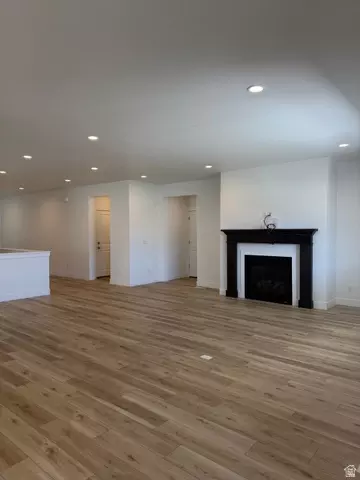 Living - 5420 N Cliffrose Dr, Eagle Mountain, UT 84005 photo 5 of 7