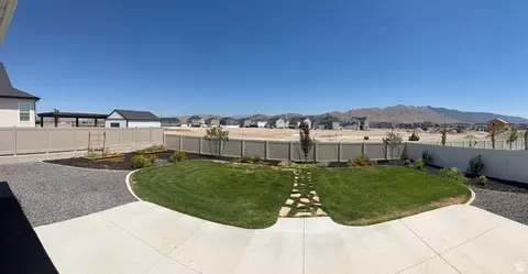 Exterior - 5420 N Cliffrose Dr, Eagle Mountain, UT 84005 photo 1 of 5