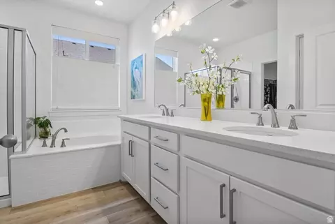 Bath - 5420 N Cliffrose Dr, Eagle Mountain, UT 84005 photo 2 of 2