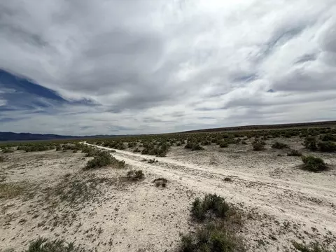Undisclosed, Kanosh, UT 84637 photo 4