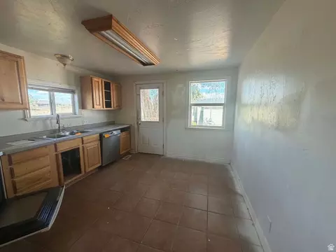 Kitchen - 210 E Center S, Gunnison, UT 84634 photo 1 of 2