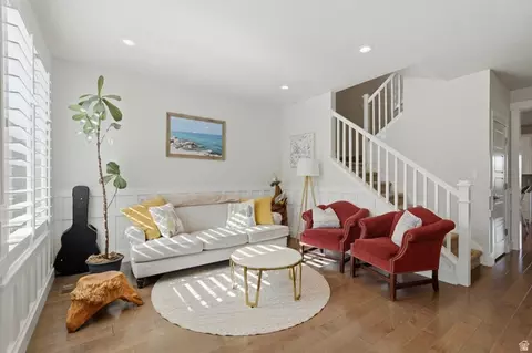 Living - 362 S 400 E, Centerville, UT 84014 photo 1 of 5