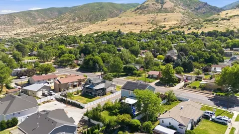 View/Area - 362 S 400 E, Centerville, UT 84014 photo 9 of 9