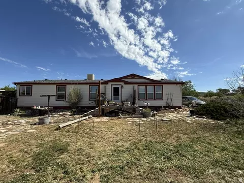 48 E Campbell Ln, La Sal, UT 84530