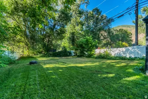 Exterior - 345 E 200 N, Springville, UT 84663 photo 4 of 8