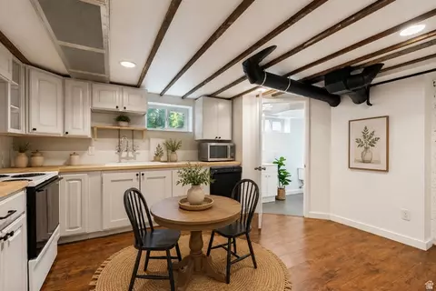 Kitchen - 345 E 200 N, Springville, UT 84663 photo 4 of 5
