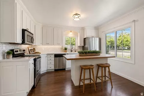 Kitchen - 345 E 200 N, Springville, UT 84663 photo 1 of 5