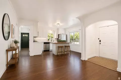 Entry Way - 345 E 200 N, Springville, UT 84663 photo 1 of 3
