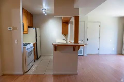 Kitchen - 415 E Creekside Cir S #C, Murray, UT 84107 photo 4 of 4