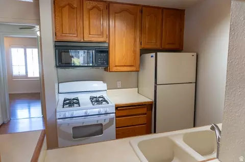 Kitchen - 415 E Creekside Cir S #C, Murray, UT 84107 photo 1 of 4
