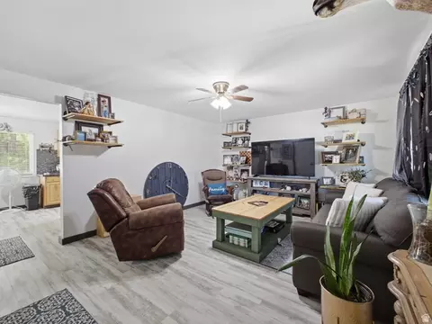 Living - 1147 S 730 W, Payson, UT 84651 photo 1 of 3