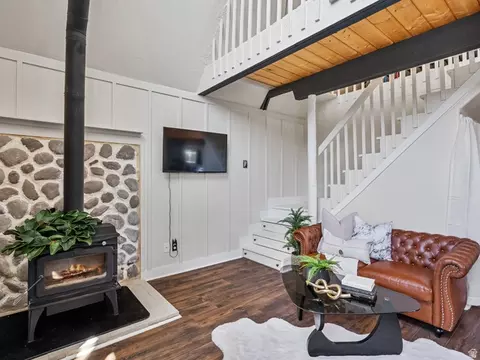Living - 22630 N Spring View Dr E, Fairview, UT 84629 photo 1 of 2