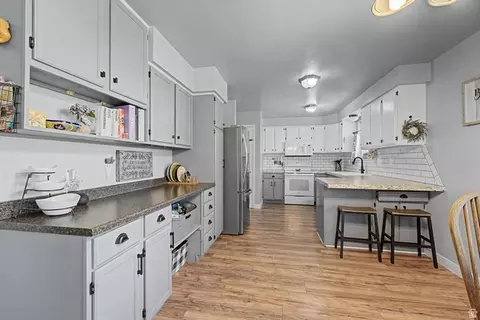 Kitchen - 733 E 60 N, Orem, UT 84097 photo 1 of 3