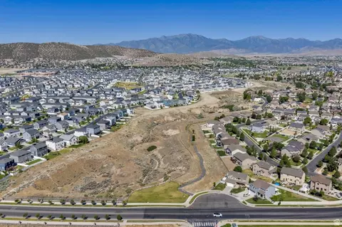 View/Area - 7407 N Cottage Ln, Eagle Mountain, UT 84005 photo 4 of 11