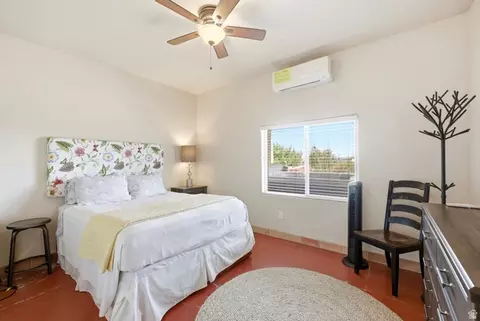 Bedroom - 75 N 200 E, Alton, UT 84710 photo 9 of 10